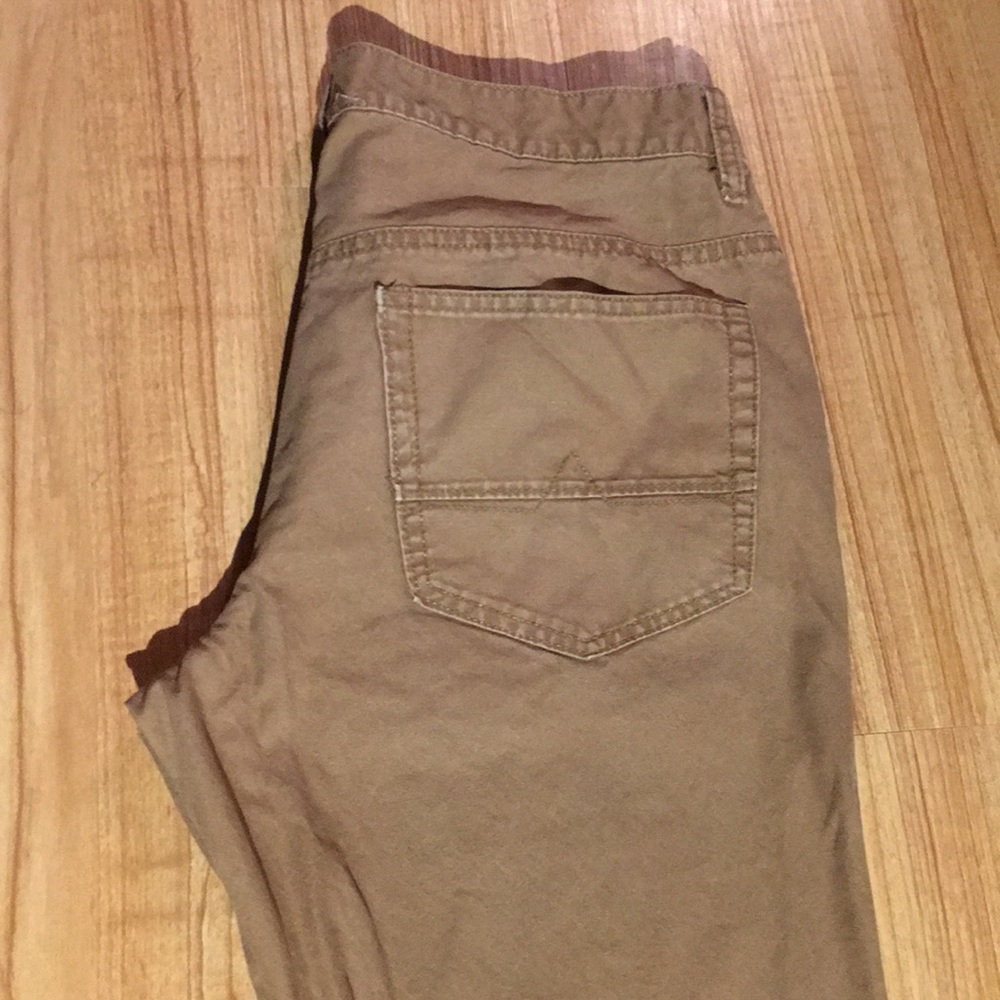 Men's khakis - Picture 6 of 6
